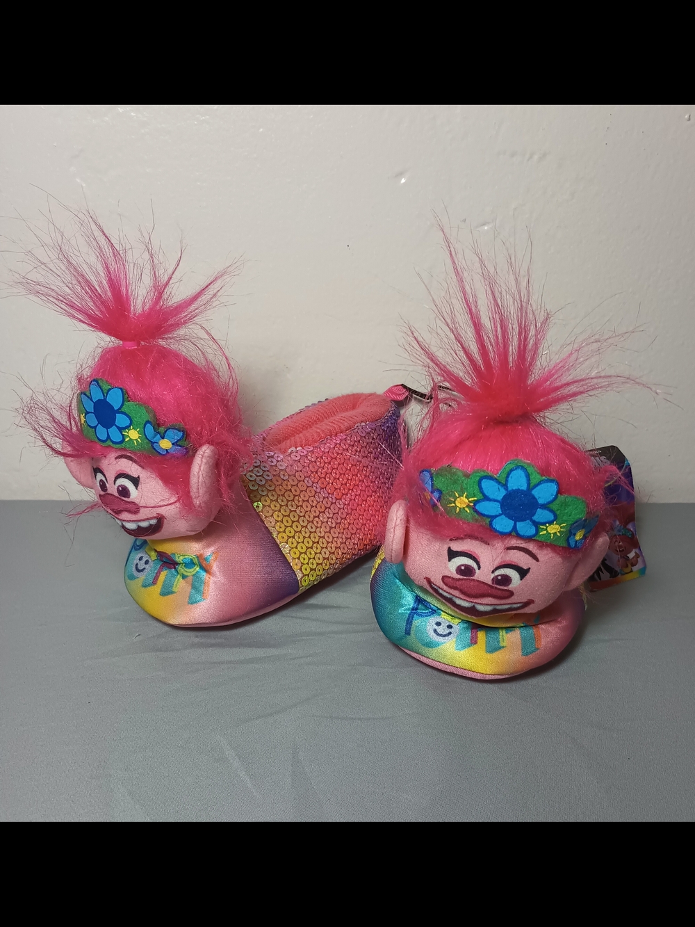 Dreamworks Trolls World Tour Girls' Poppy Slippers